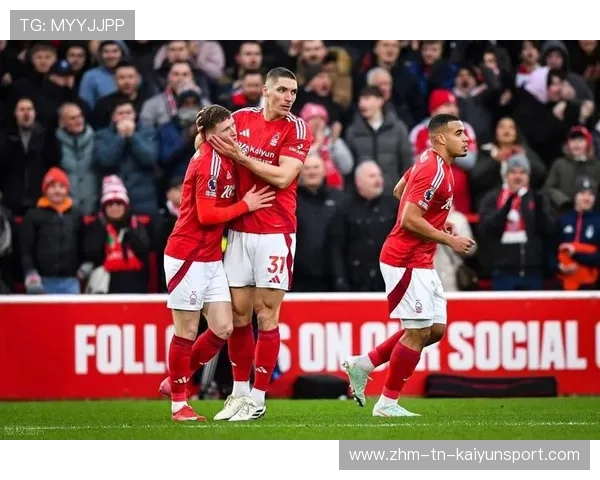 曼联冬窗或引进一名经验型中锋缓解压力，曼联 冬窗