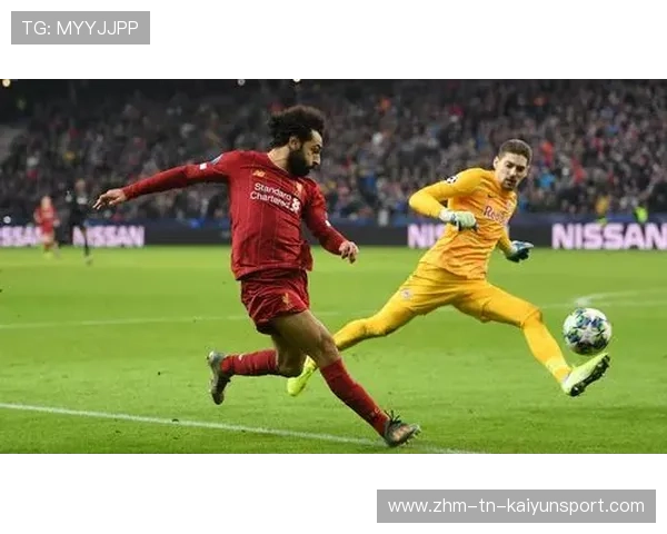 萨拉赫横向带球创造角度